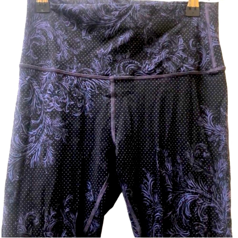 LIKE NEW! Lululemon Wunder Under High Rise Tight 28” - Picture 6 of 14